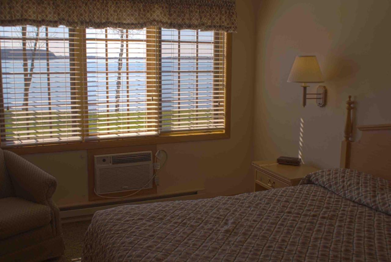 Bay Shore Inn Of Door County Sturgeon Bay Exterior photo